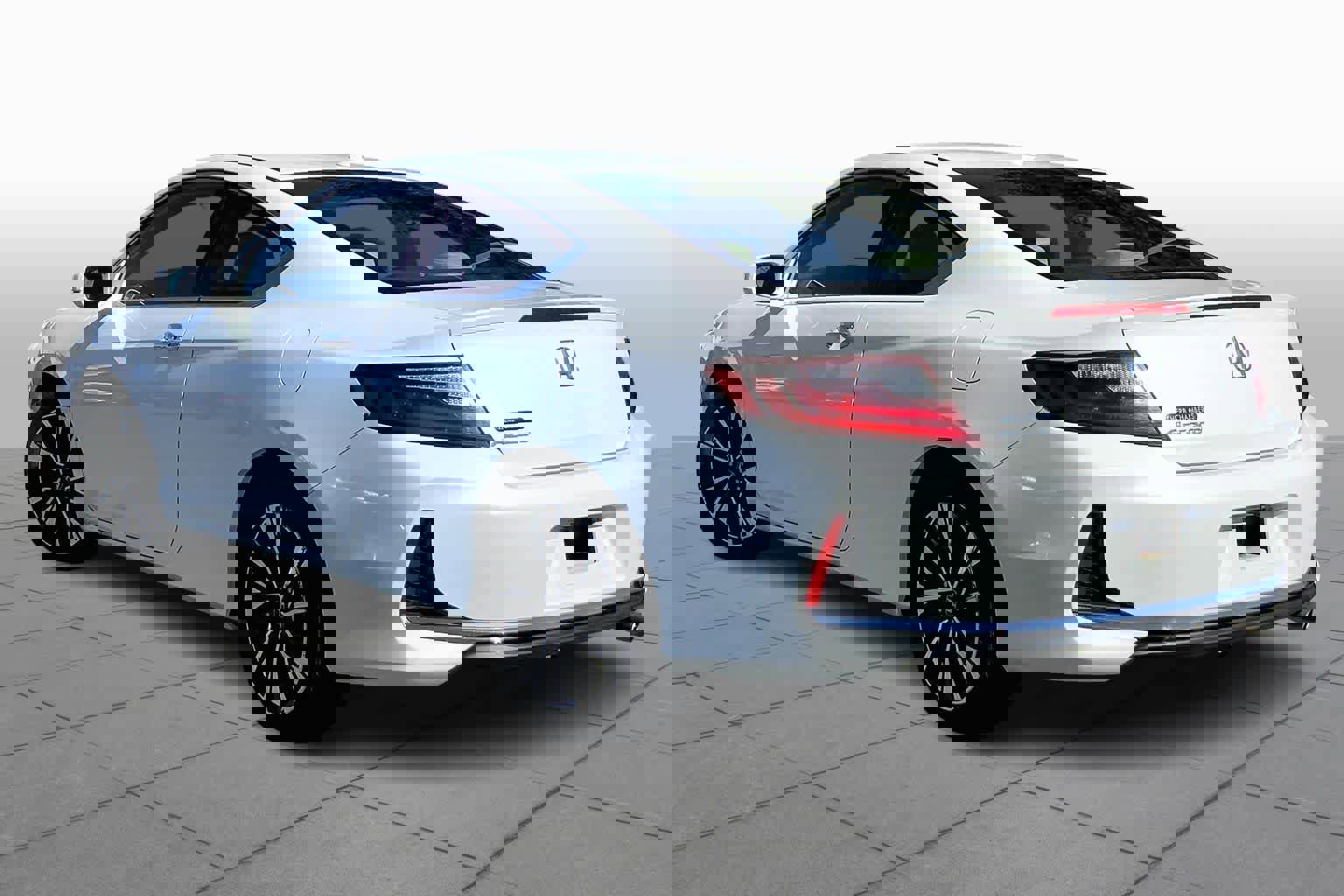 Used 2017 Honda Accord EX-L image 12