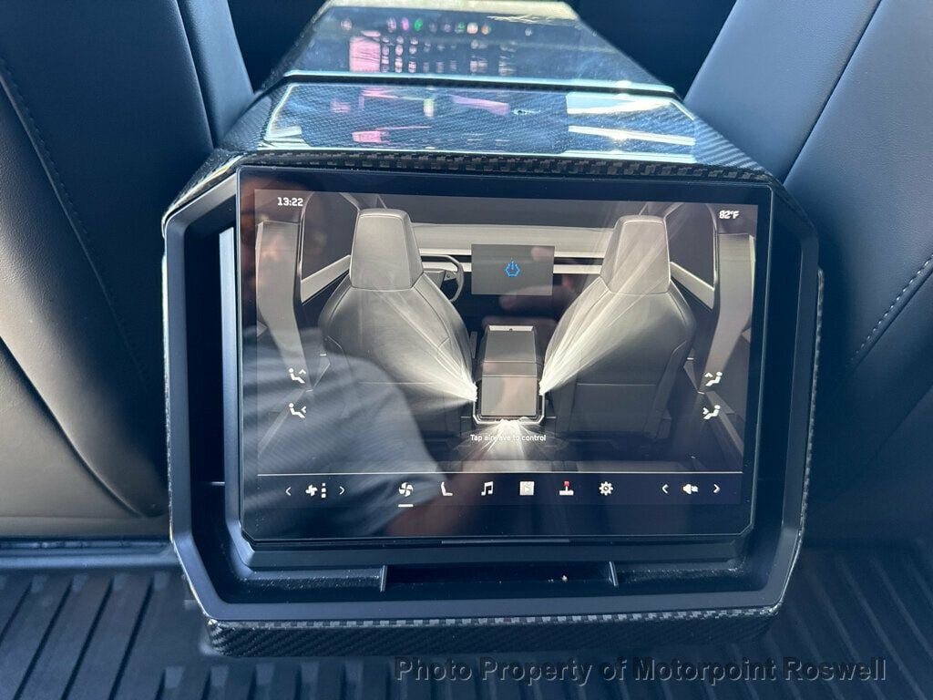 Used 2024 Tesla Cybertruck AWD Crew Cab image 18