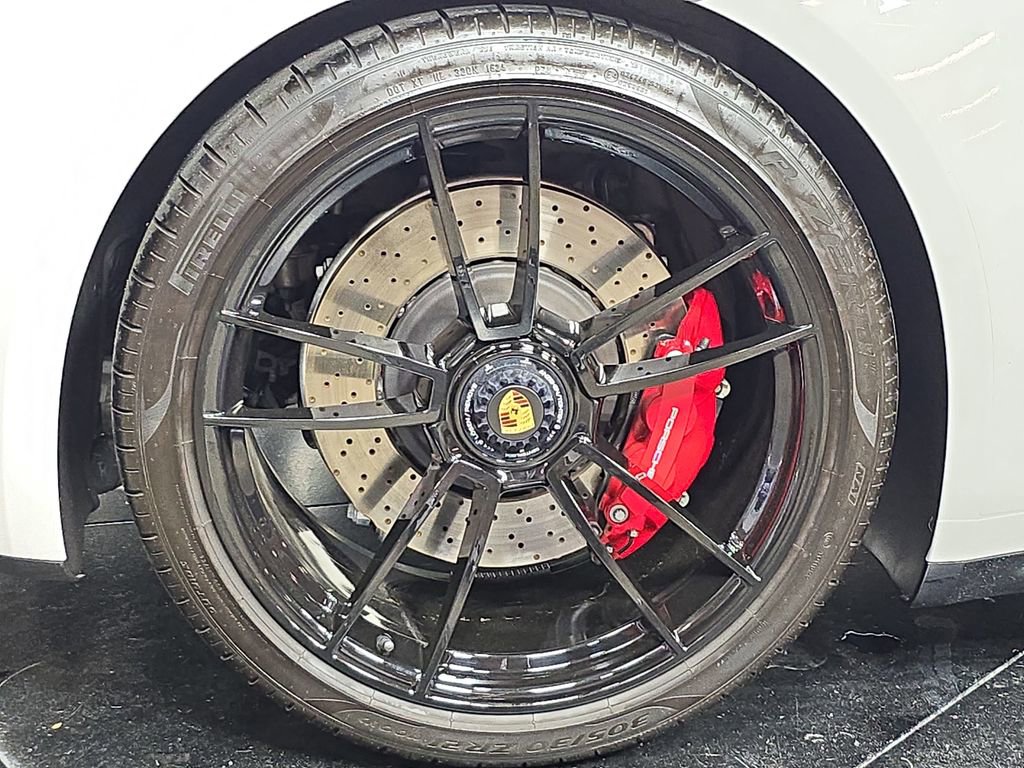 Certified 2024 Porsche 911 Targa 4 GTS AWD/4WD image 29