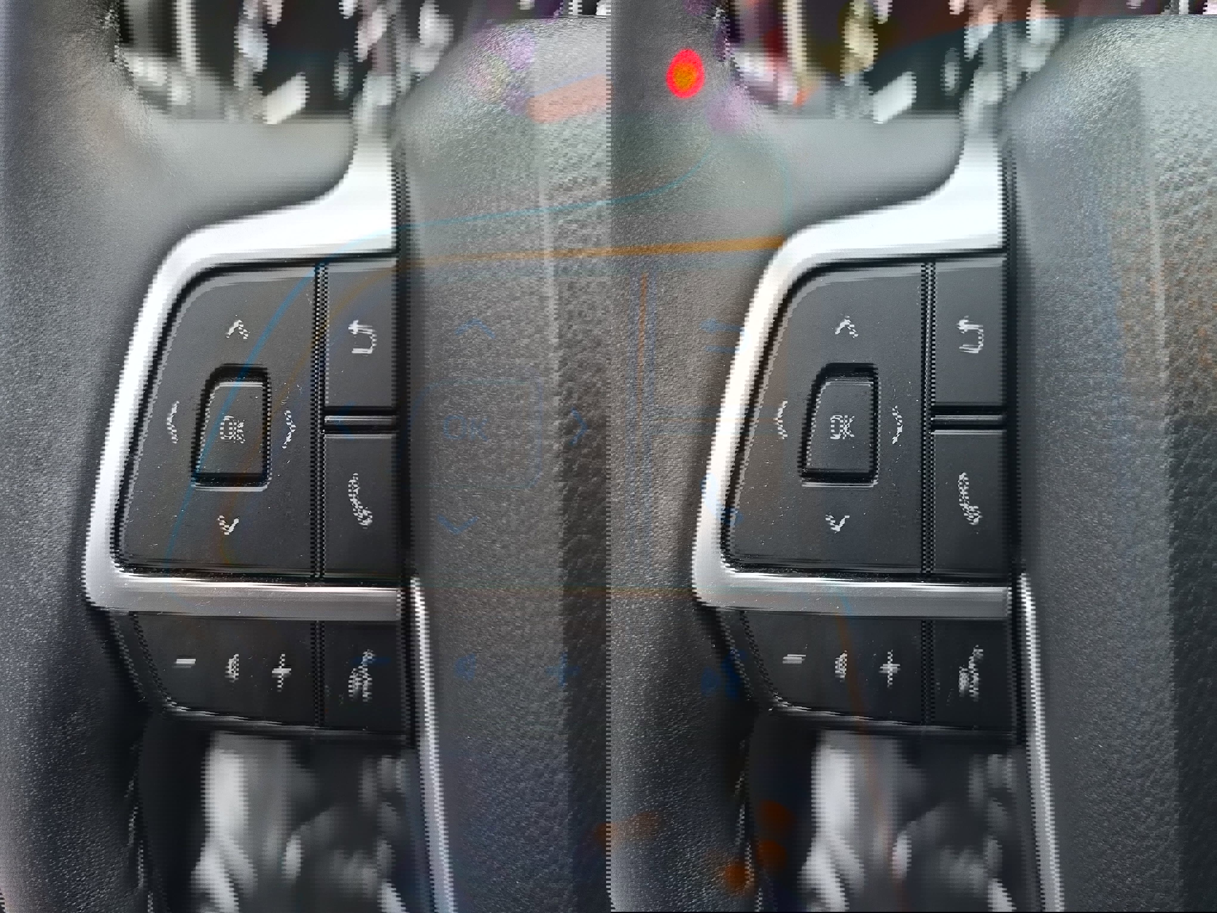 Certified 2023 Toyota Highlander XLE image 19