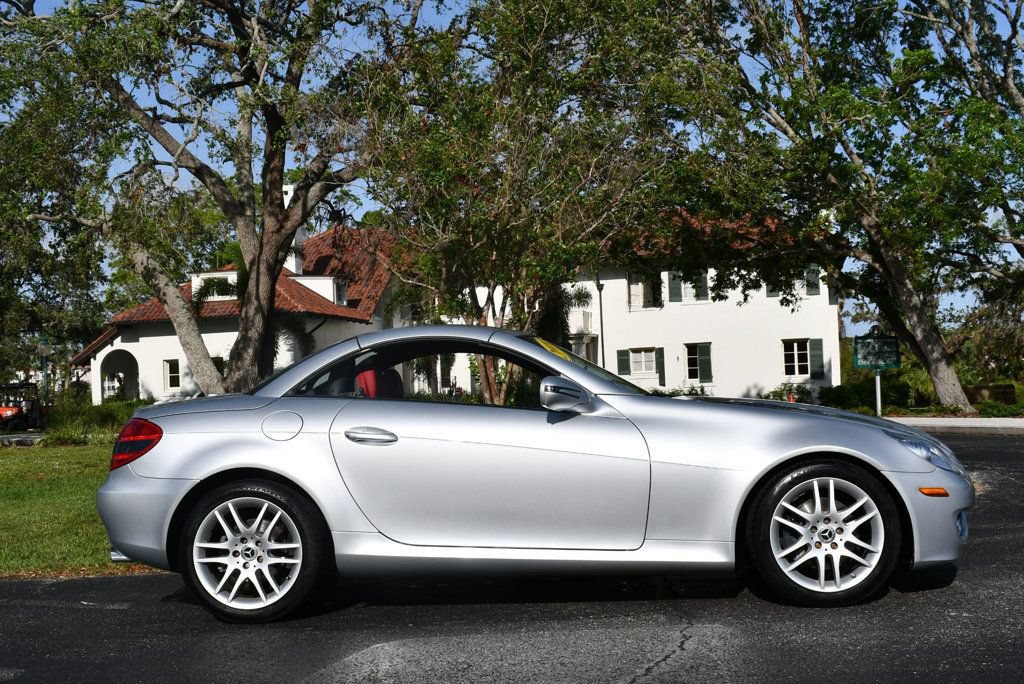 Used 2009 Mercedes-Benz SLK 300 image 41