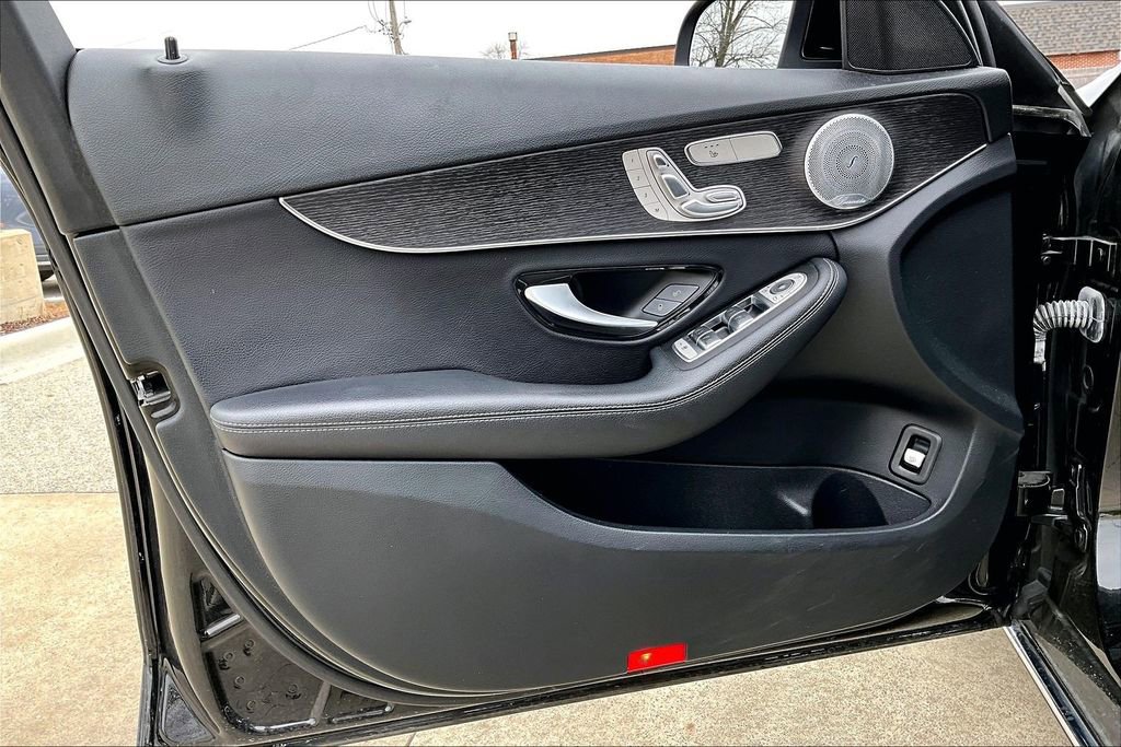 Used 2021 Mercedes-Benz C 300 4MATIC Sedan image 12