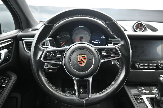 Used 2017 Porsche Macan S AWD/4WD image 16