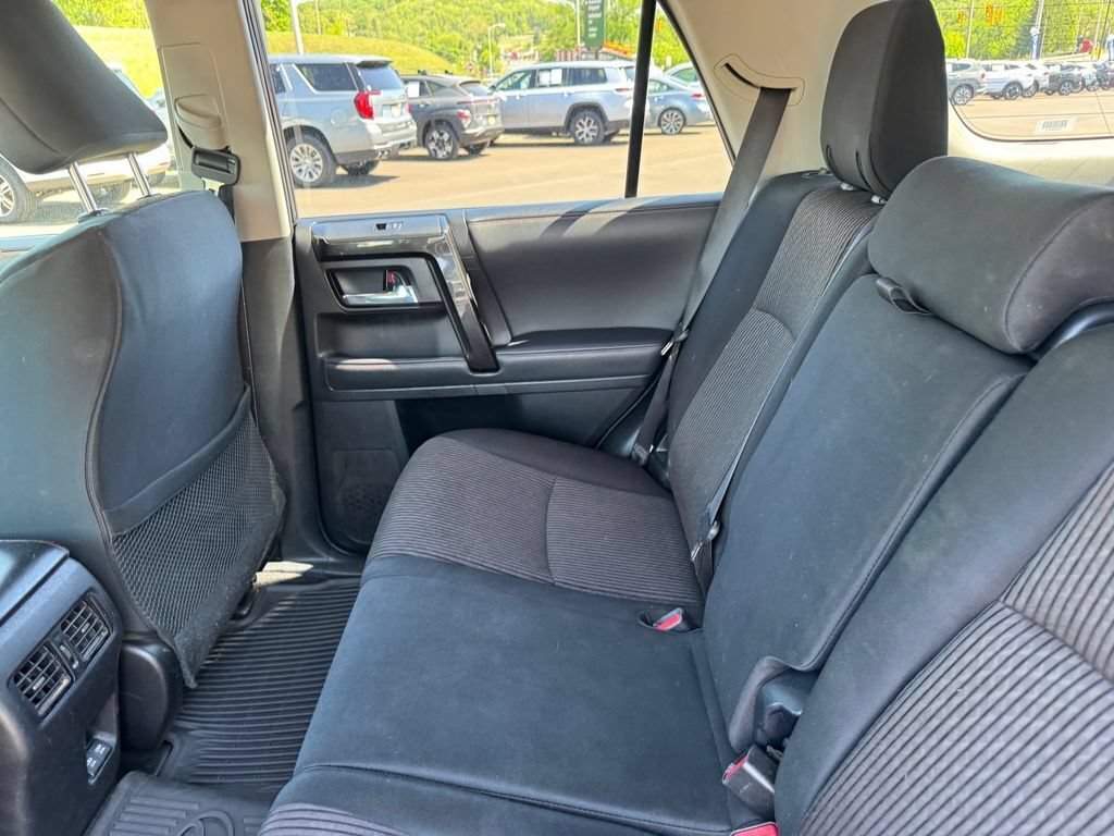 Used 2020 Toyota 4Runner TRD Off-Road AWD/4WD image 8