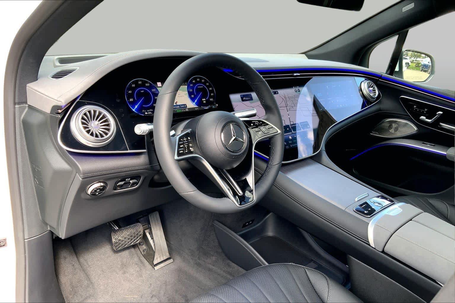 New 2027 Mercedes-Benz EQS 400 4MATIC SUV image 9