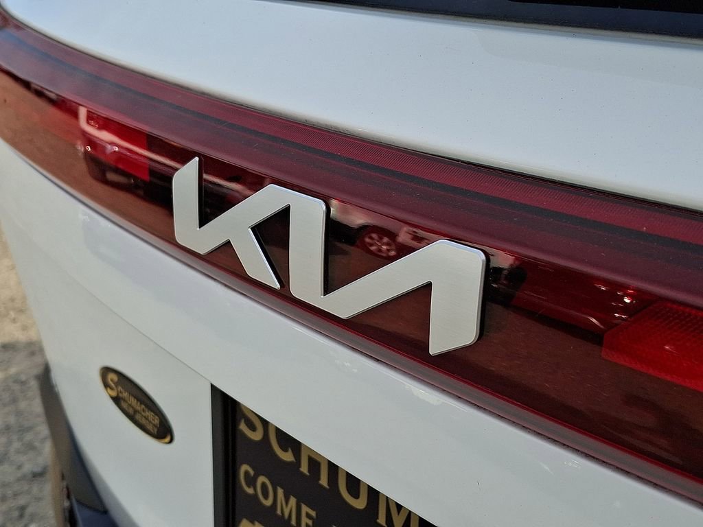 Used 2024 Kia Seltos S AWD/4WD image 29