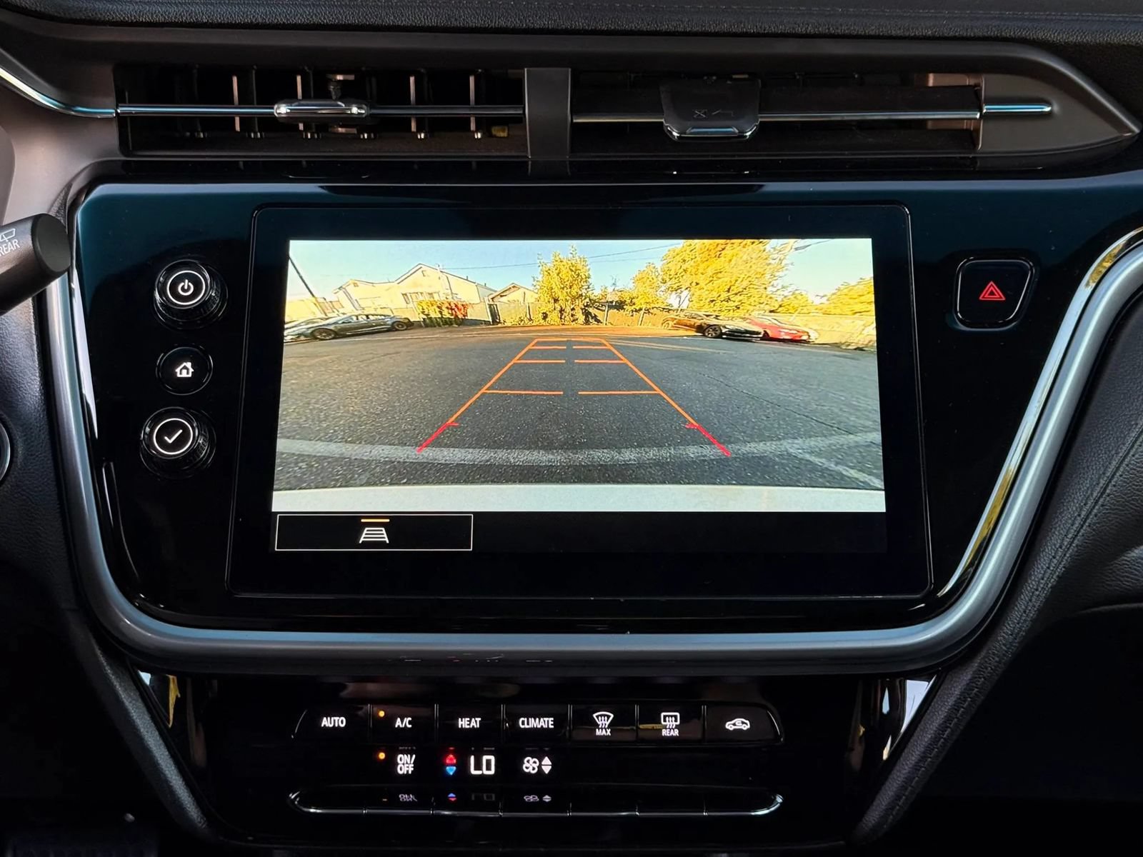 Used 2023 Chevrolet Bolt LT w/ Driver Confidence Package FWD image 17
