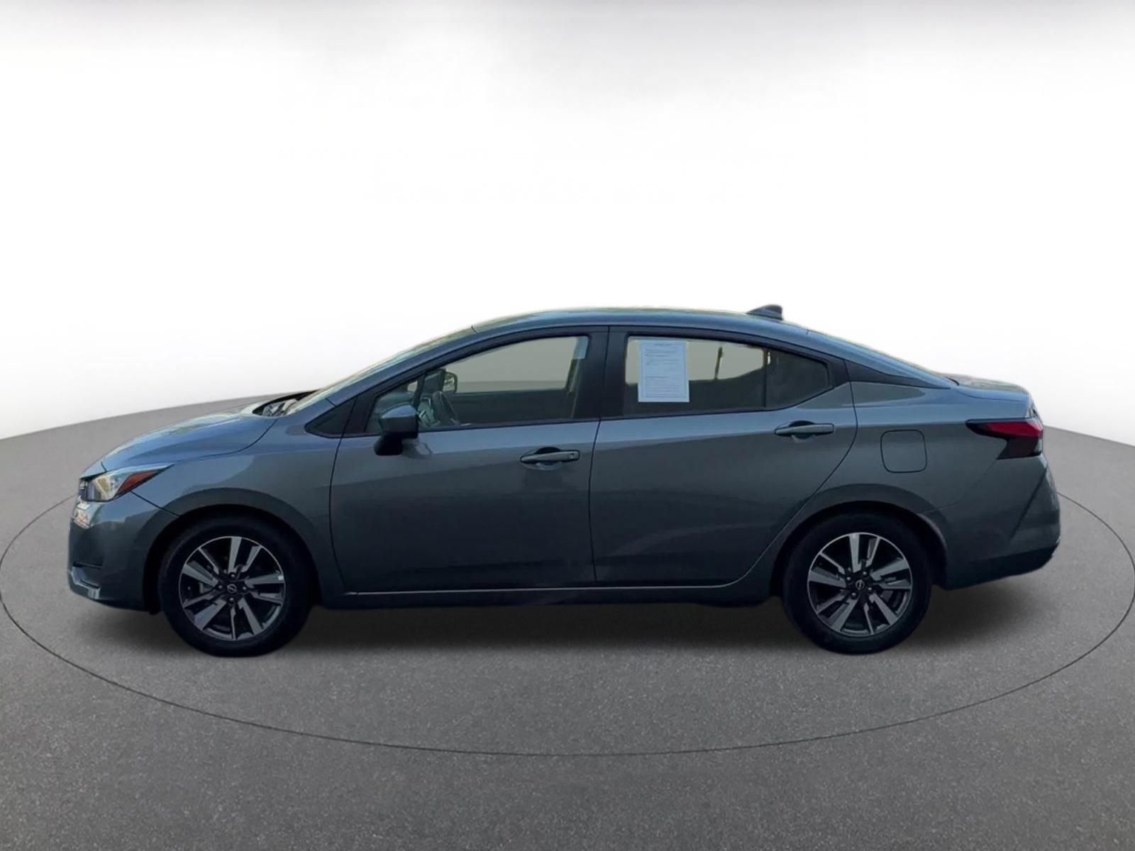 Used 2025 Nissan Versa SV FWD image 8