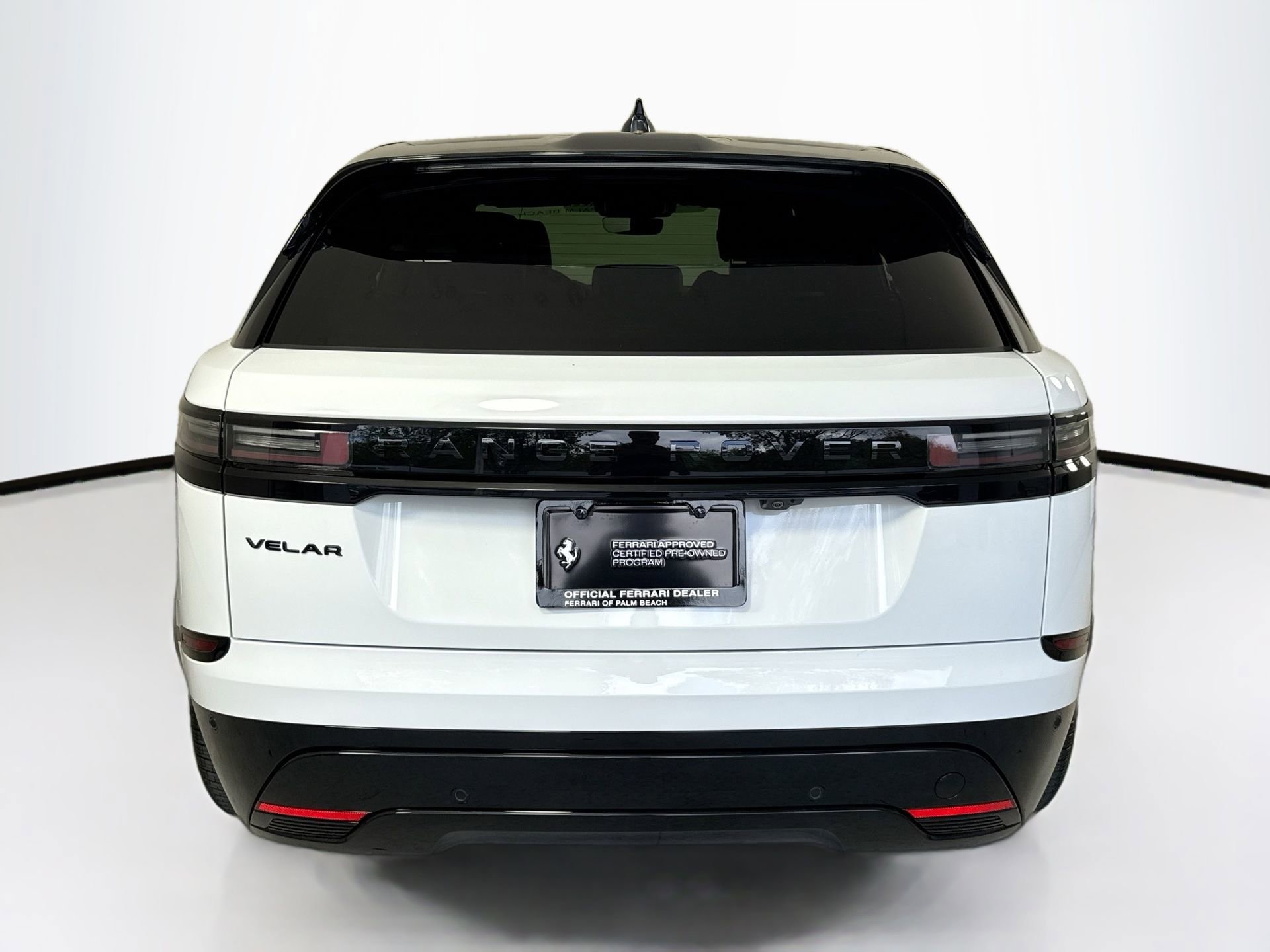 Used 2026 Land Rover Range Rover Velar Dynamic SE image 6