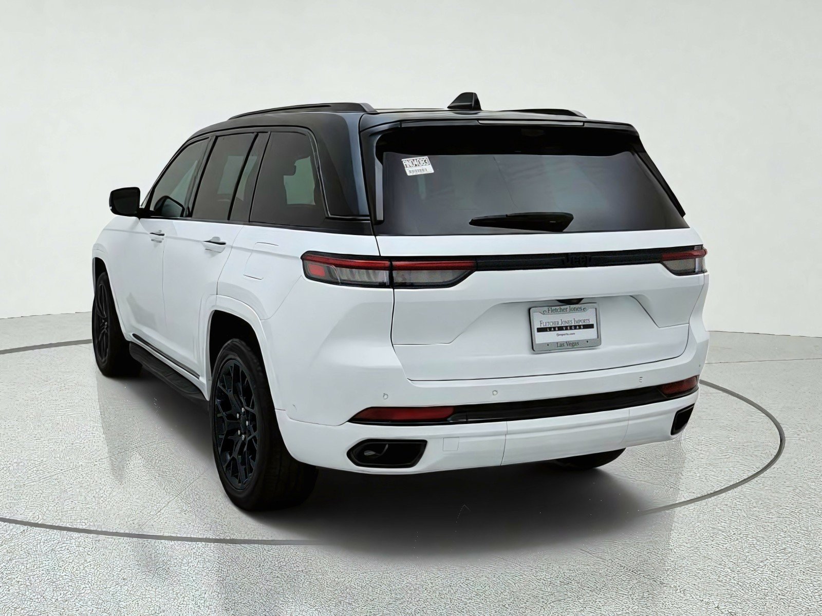 Used 2024 Jeep Grand Cherokee Summit AWD/4WD image 11