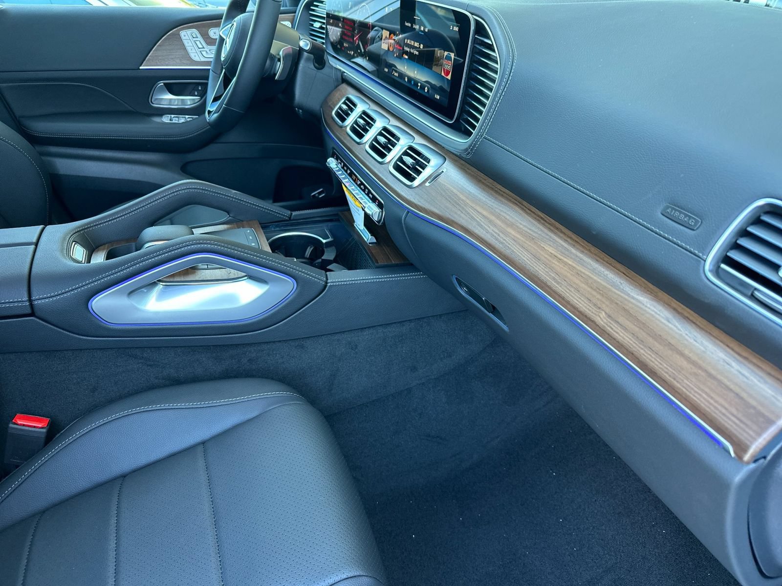 New 2026 Mercedes-Benz GLE 450 4MATIC Coupe image 16