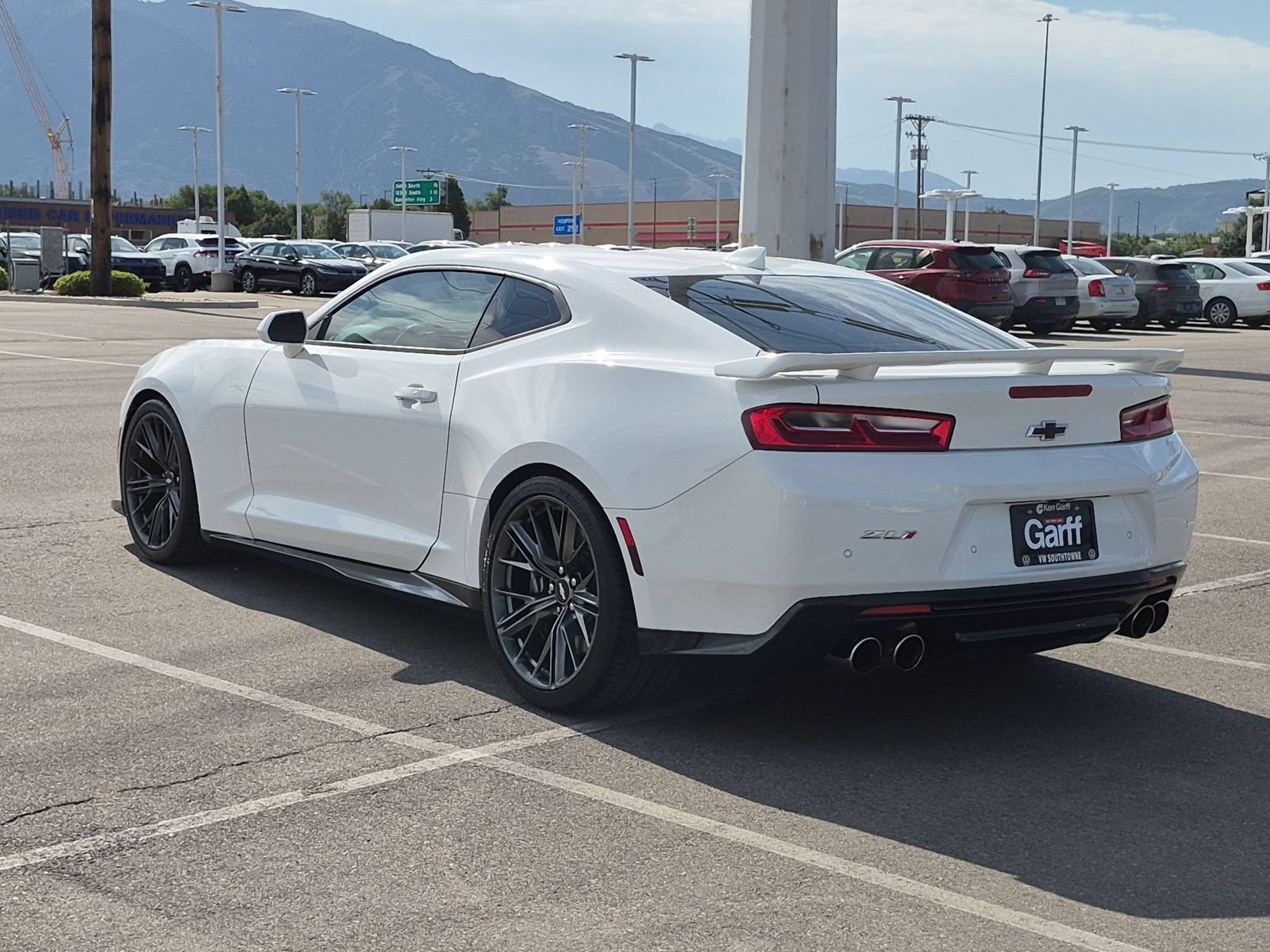 Used 2018 Chevrolet Camaro ZL1 RWD image 5