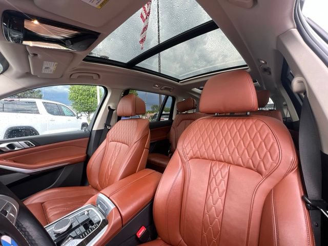 Used 2024 BMW X7 xDrive40i w/ Premium Package AWD/4WD image 24