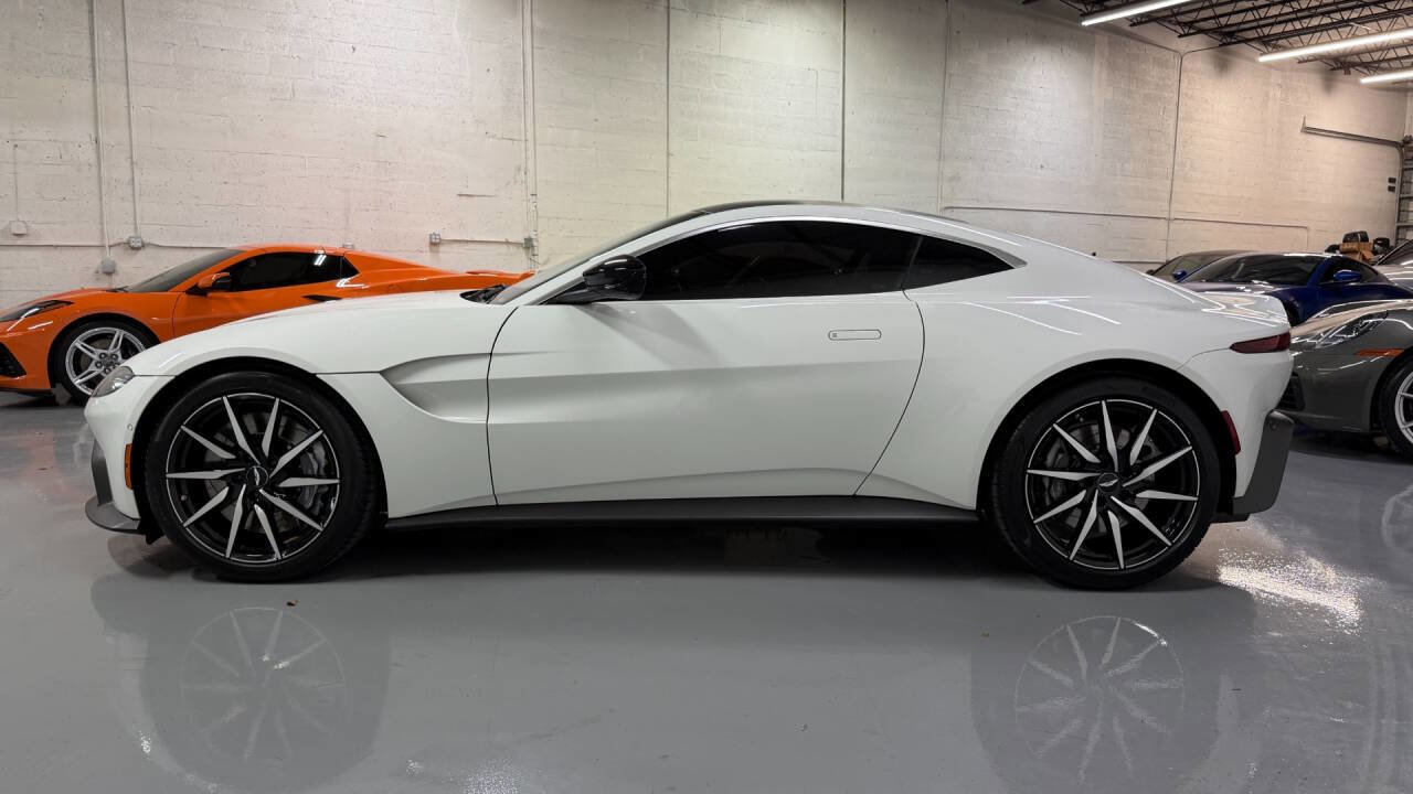Used 2019 Aston Martin V8 Vantage Coupe RWD image 23