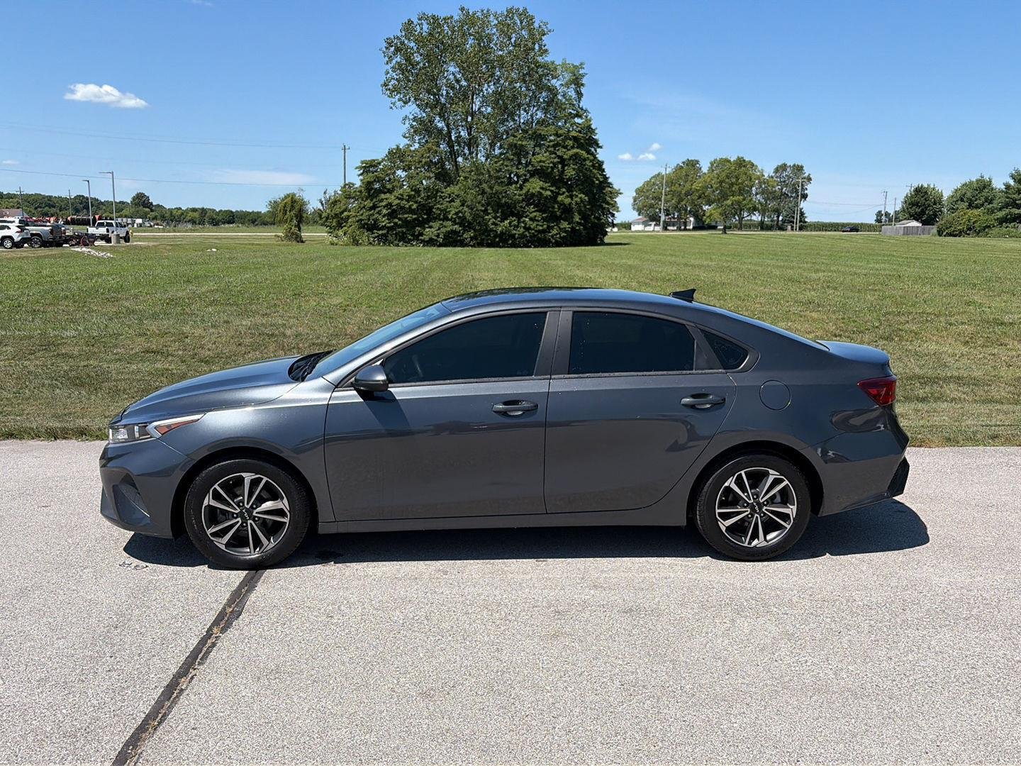 Used 2024 Kia Forte LXS w/ LXS Technology Package FWD image 2
