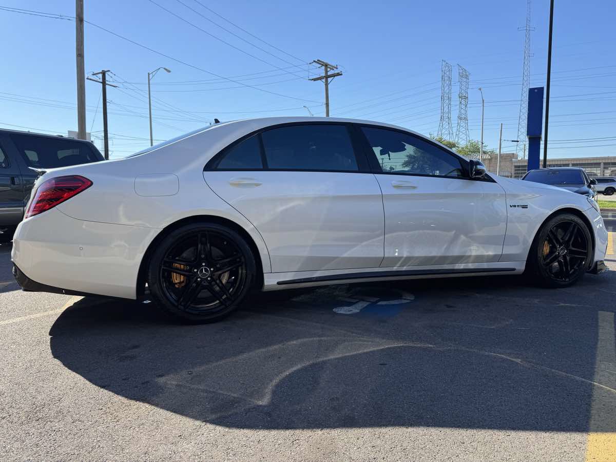 Used 2019 Mercedes-Benz S 63 AMG S 4MATIC Sedan image 4