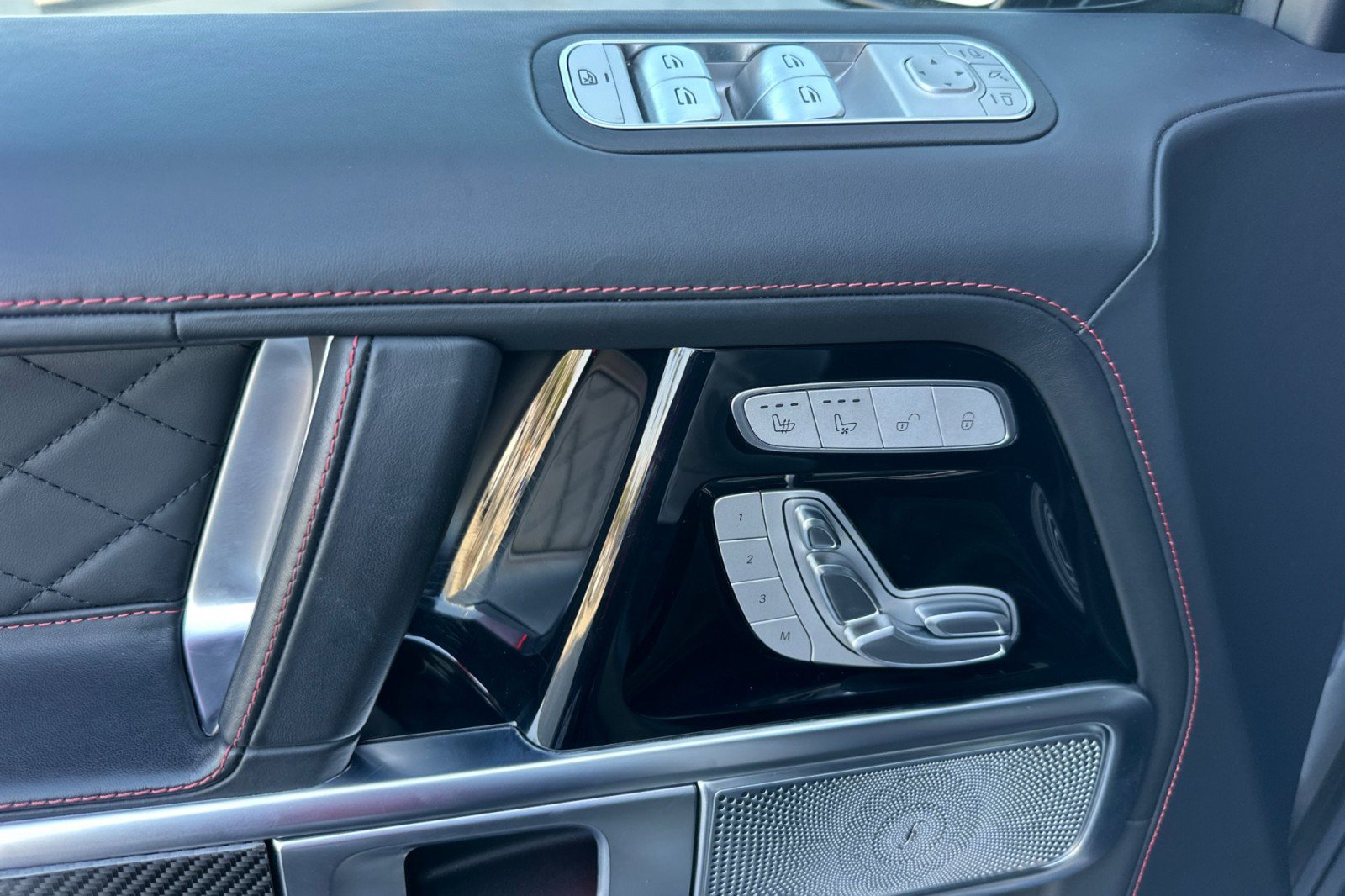 Used 2022 Mercedes-Benz G 63 AMG Squared image 12
