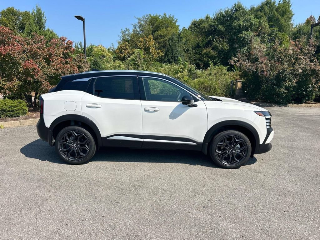 New 2026 Nissan Kicks SR FWD image 8