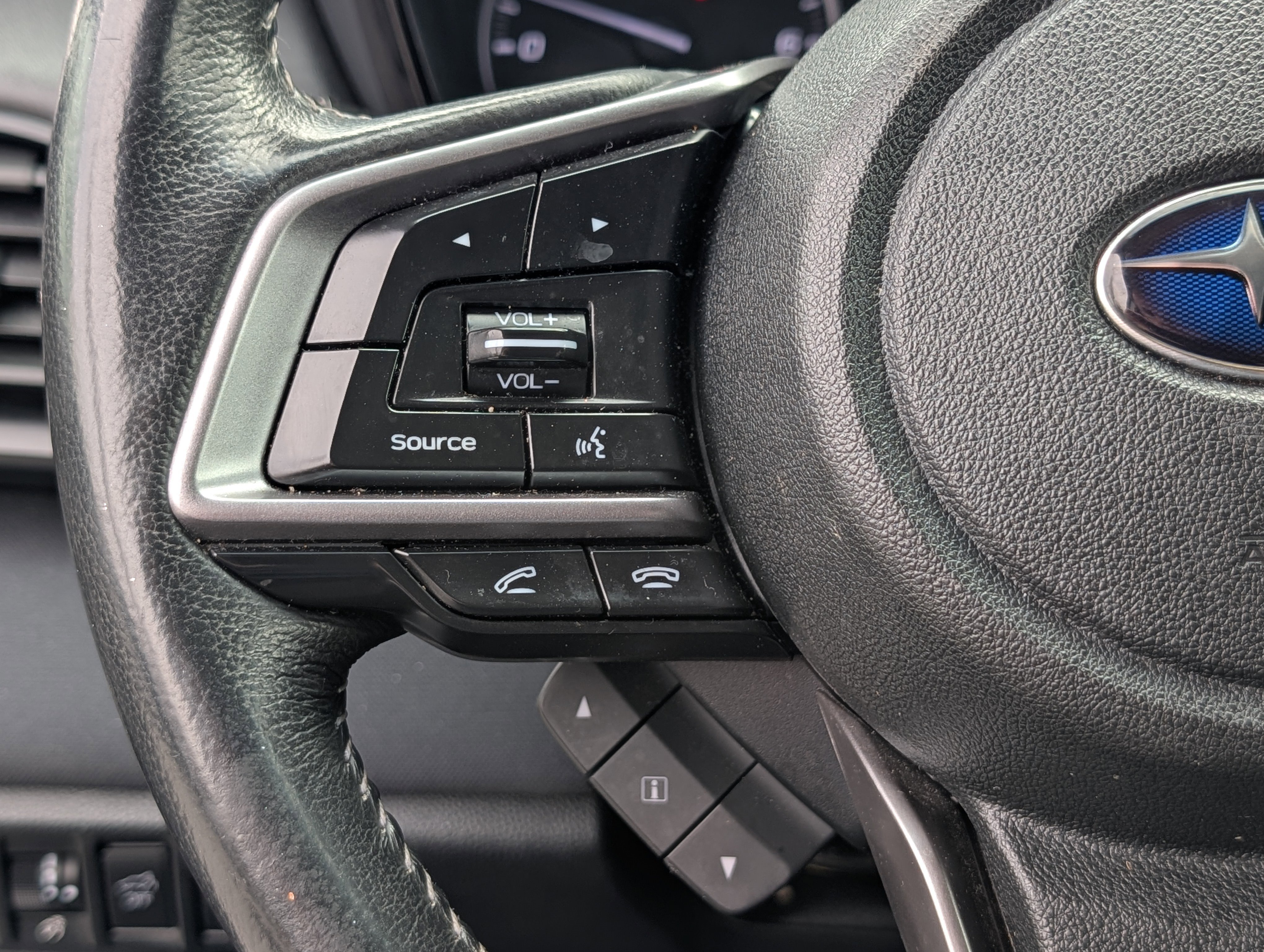 Used 2022 Subaru Outback Premium image 19