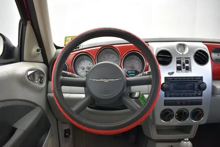 Used 2009 Chrysler PT Cruiser FWD image 20