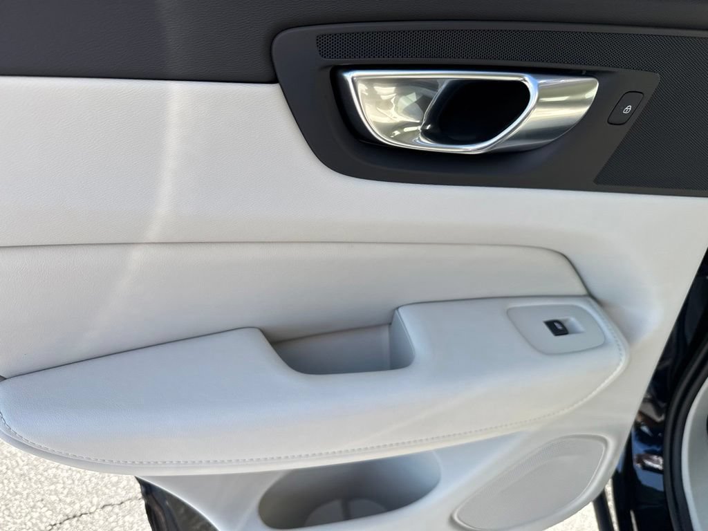 Used 2023 Volvo XC60 B5 Plus w/ Protection Package Premier FWD image 13