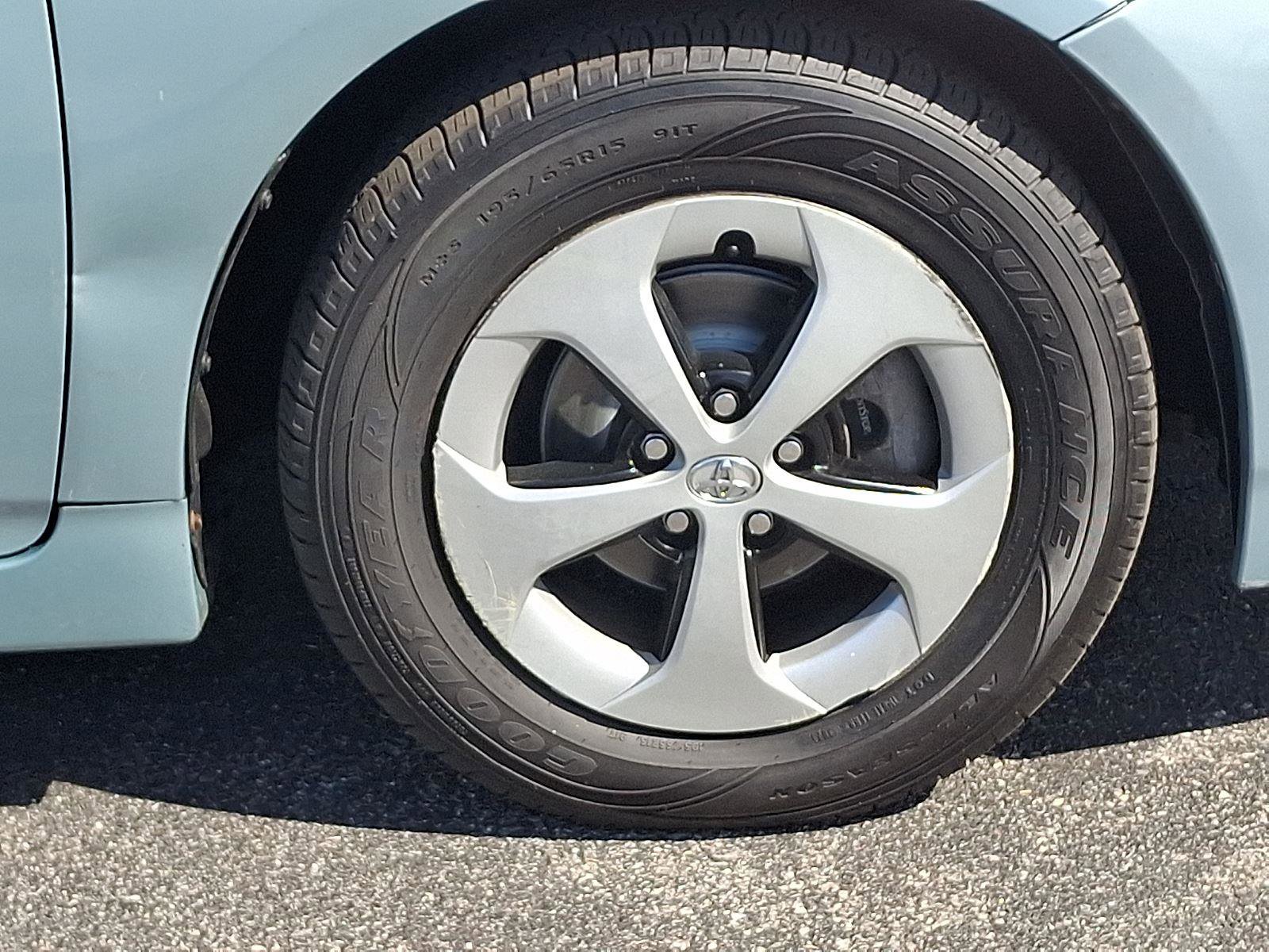 Used 2014 Toyota Prius Two FWD image 8