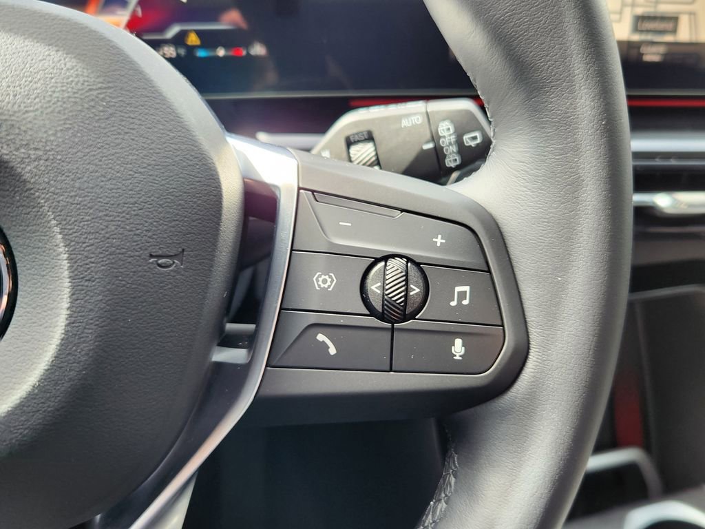 Used 2023 BMW X1 xDrive28i w/ Premium Package image 15