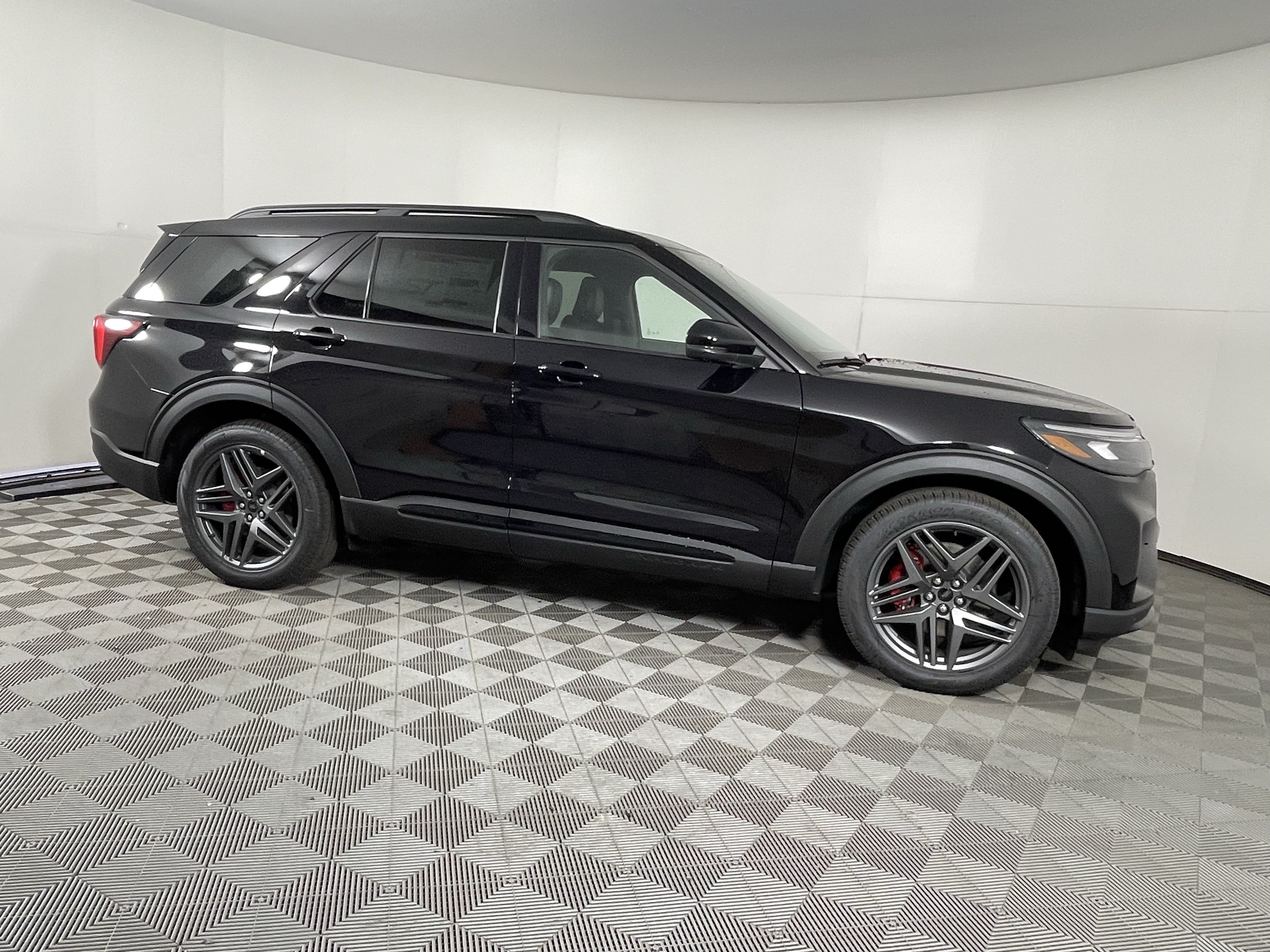 New 2026 Ford Explorer ST AWD/4WD image 6