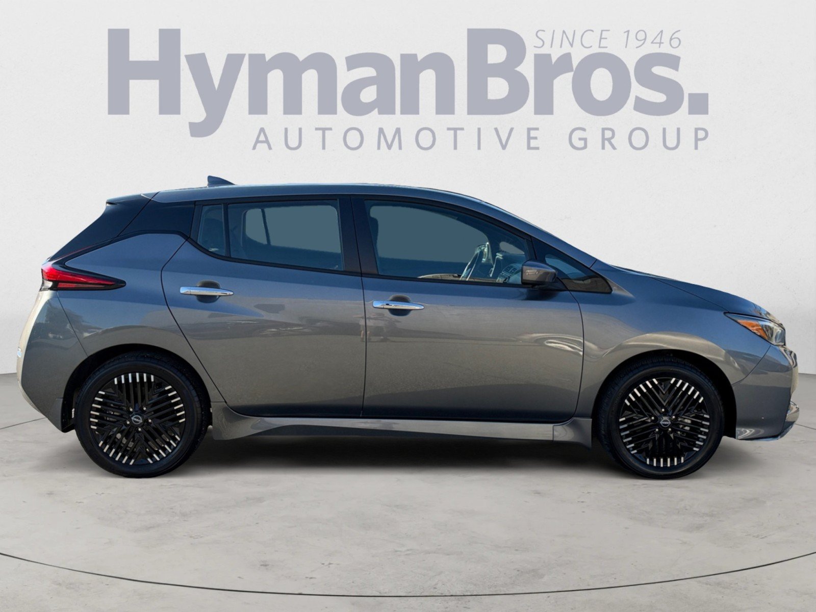 Used 2025 Nissan Leaf SV Plus FWD image 2