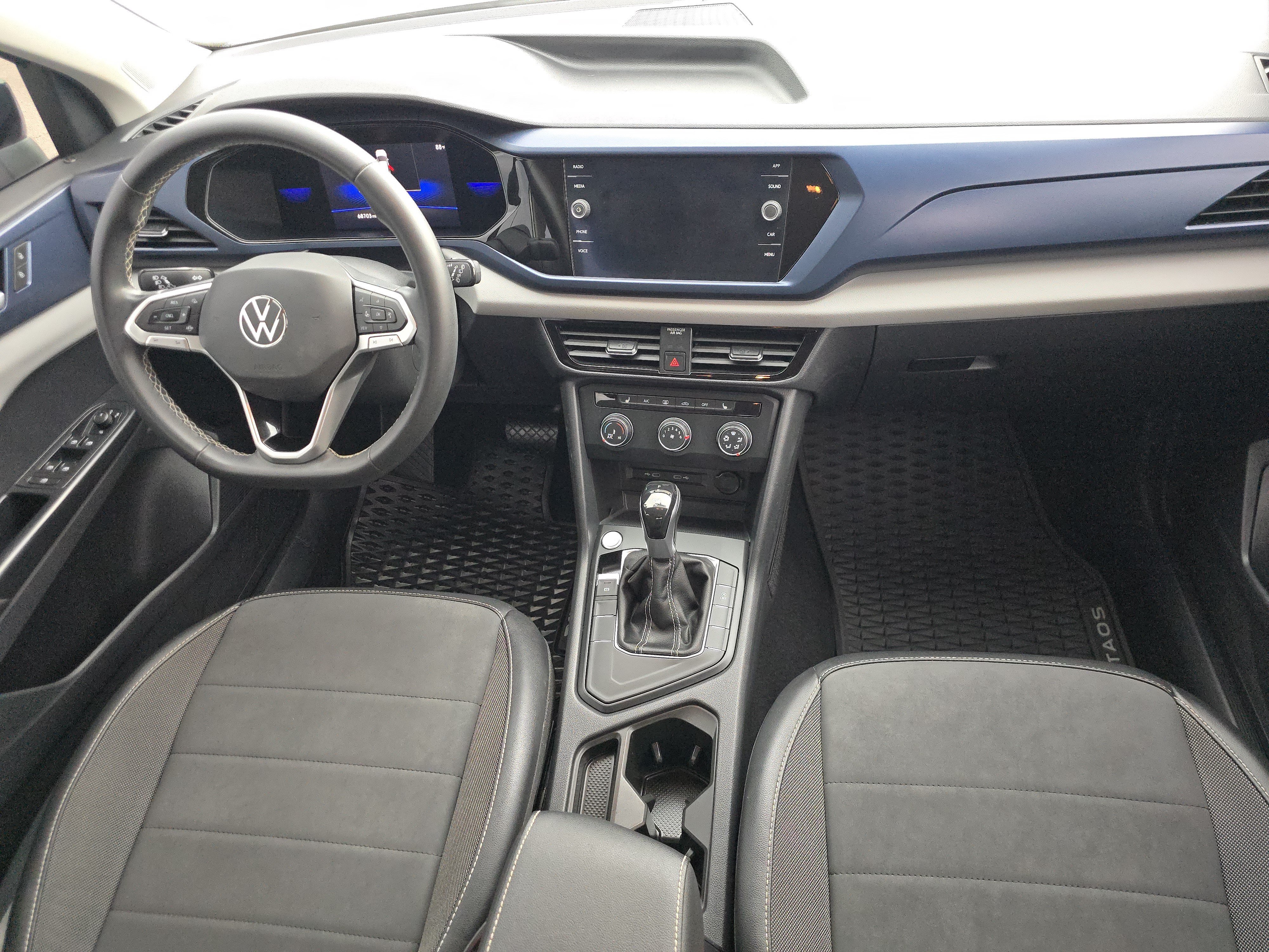 Used 2022 Volkswagen Taos SE FWD image 18