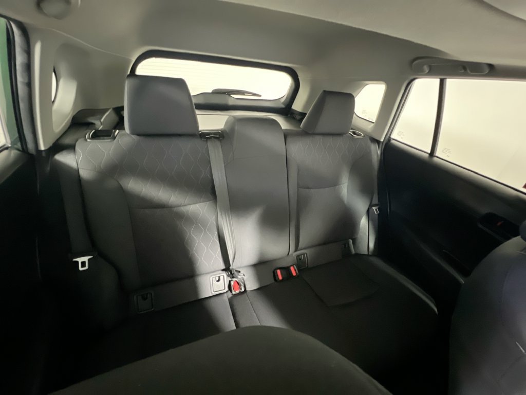 Used 2022 Toyota Corolla Cross LE w/ Moonroof Package FWD image 28