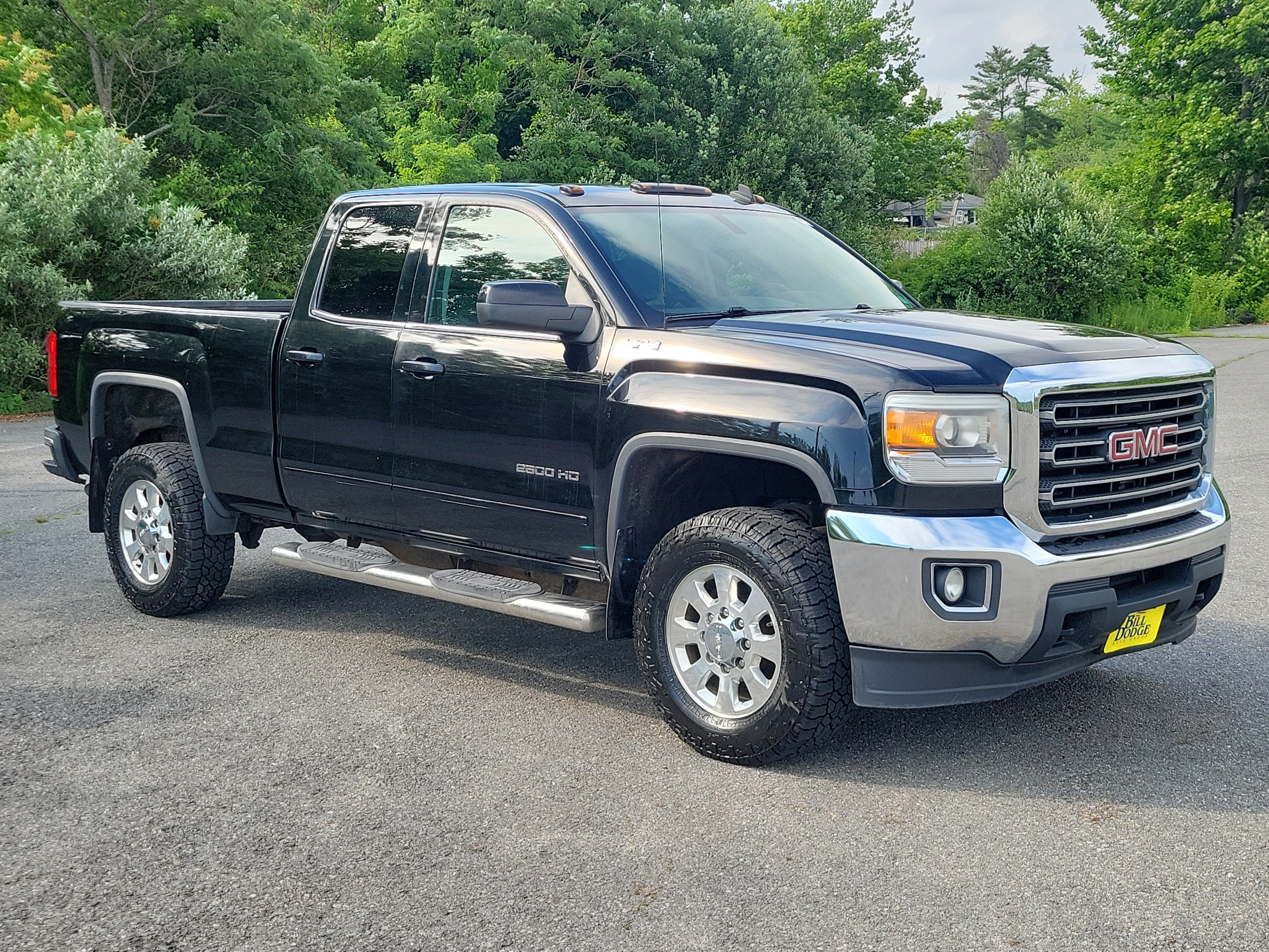 Used 2015 GMC Sierra 2500 SLE w/ SLE Preferred Package AWD/4WD image 3