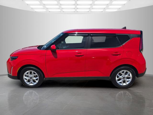 Used 2025 Kia Soul LX w/ LX Technology Package FWD image 6