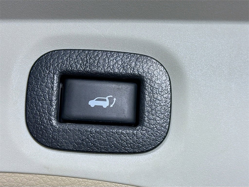 Used 2020 Nissan Rogue SV image 28