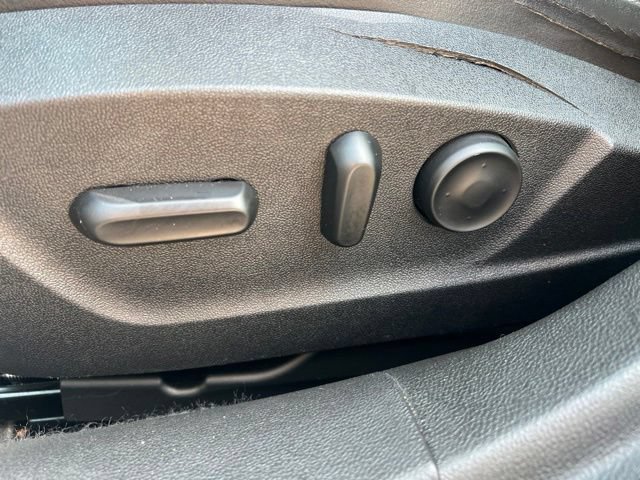Used 2013 Chevrolet Malibu LTZ FWD image 30