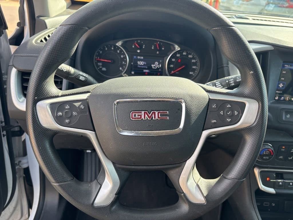 Used 2022 GMC Terrain SLE w/ Driver Convenience Package image 15