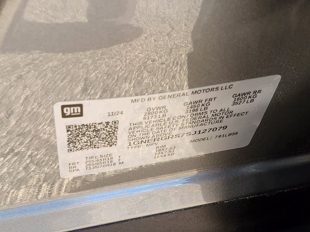 Used 2025 Chevrolet Traverse LT image 34