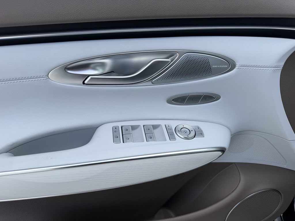 New 2026 Genesis GV70 2.5T Advanced AWD/4WD image 11