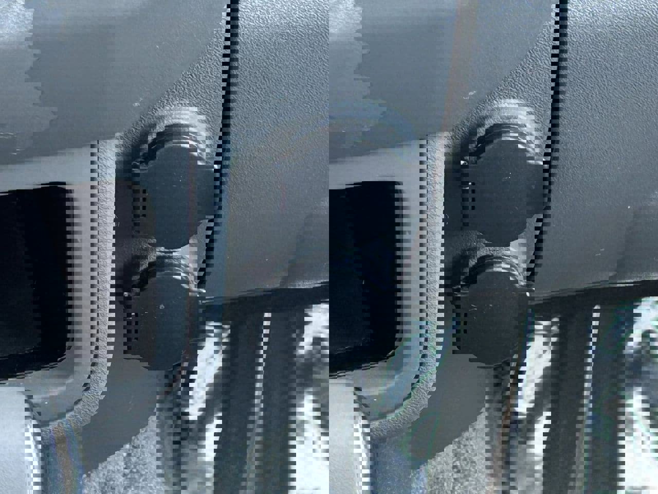 Used 2016 Nissan Frontier SV image 22