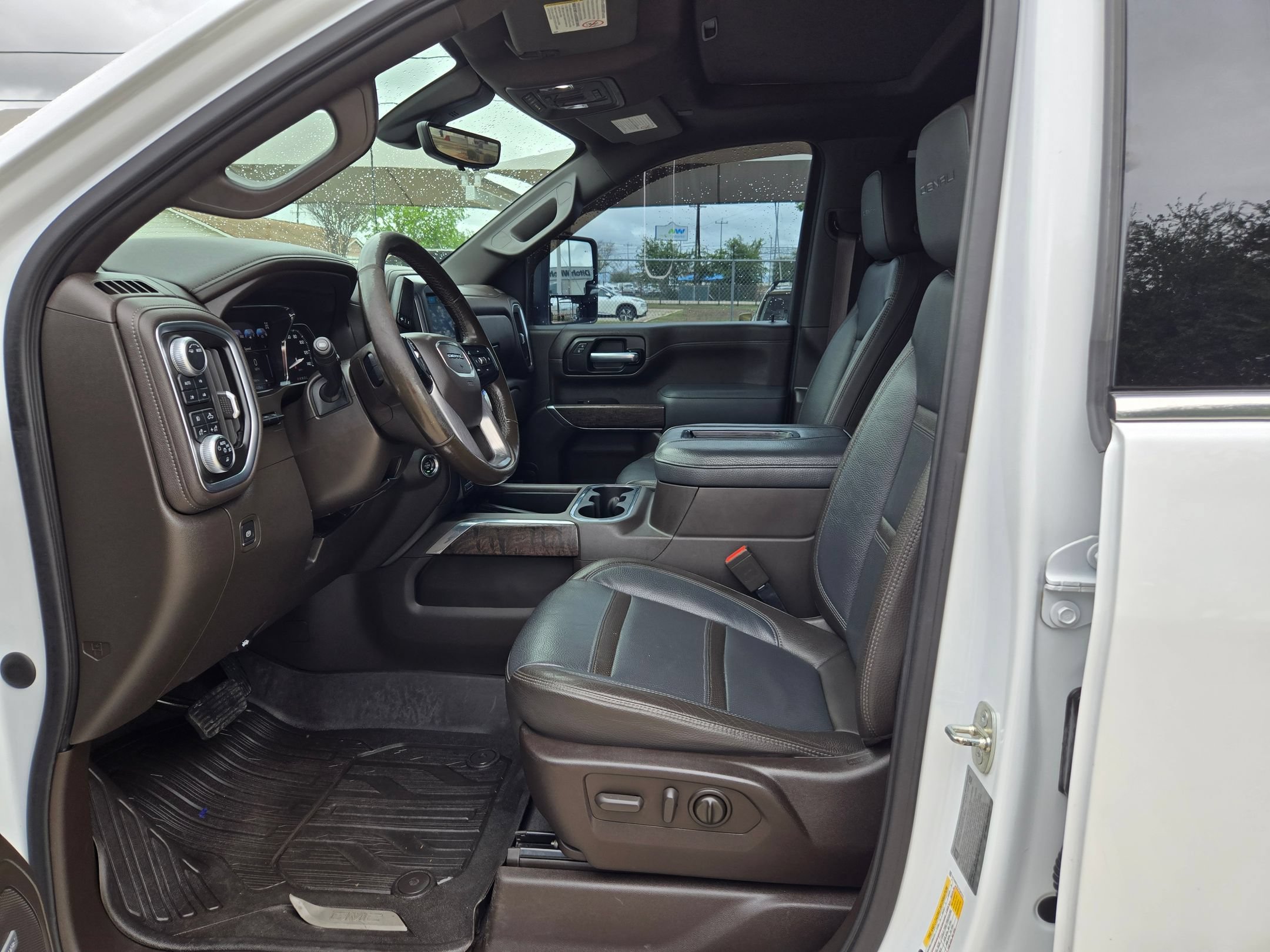Certified 2020 GMC Sierra 2500 Denali w/ Denali Ultimate Package AWD/4WD image 9