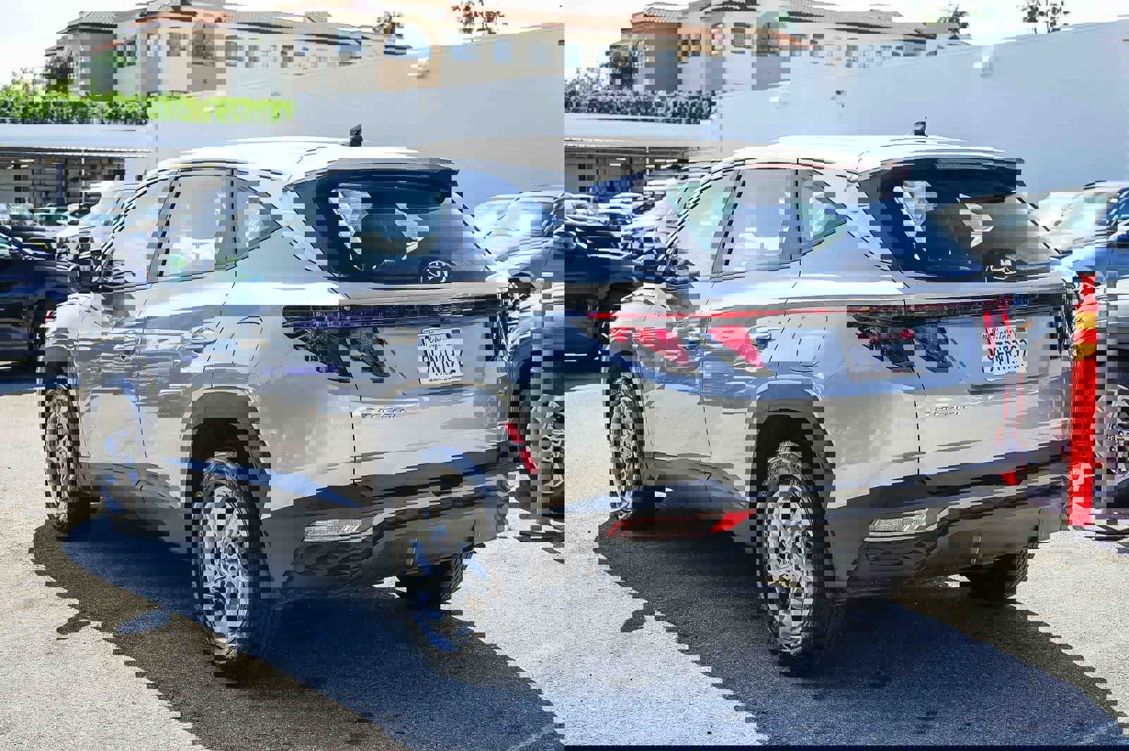 Used 2023 Hyundai Tucson SE image 8