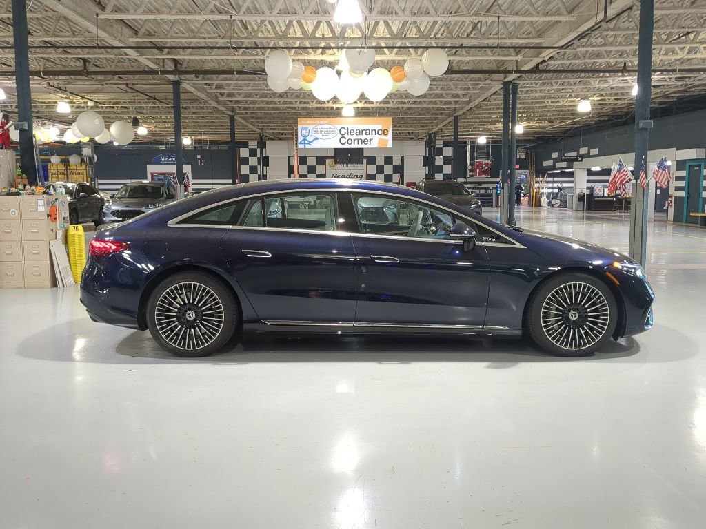 Certified 2022 Mercedes-Benz EQS 580 4MATIC Sedan image 7