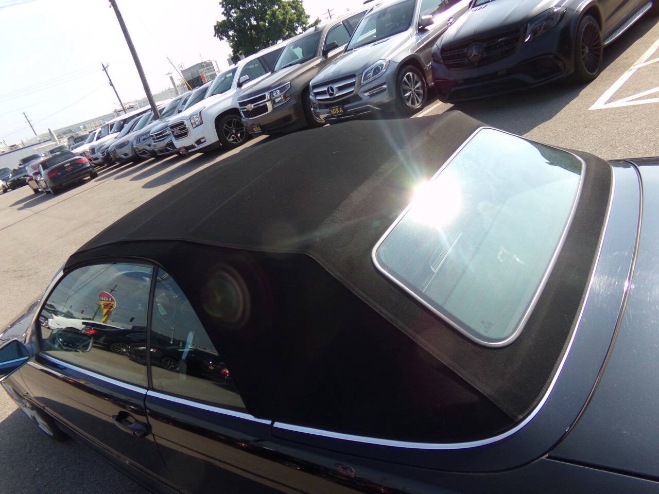Used 2004 BMW 330Ci Convertible RWD image 11