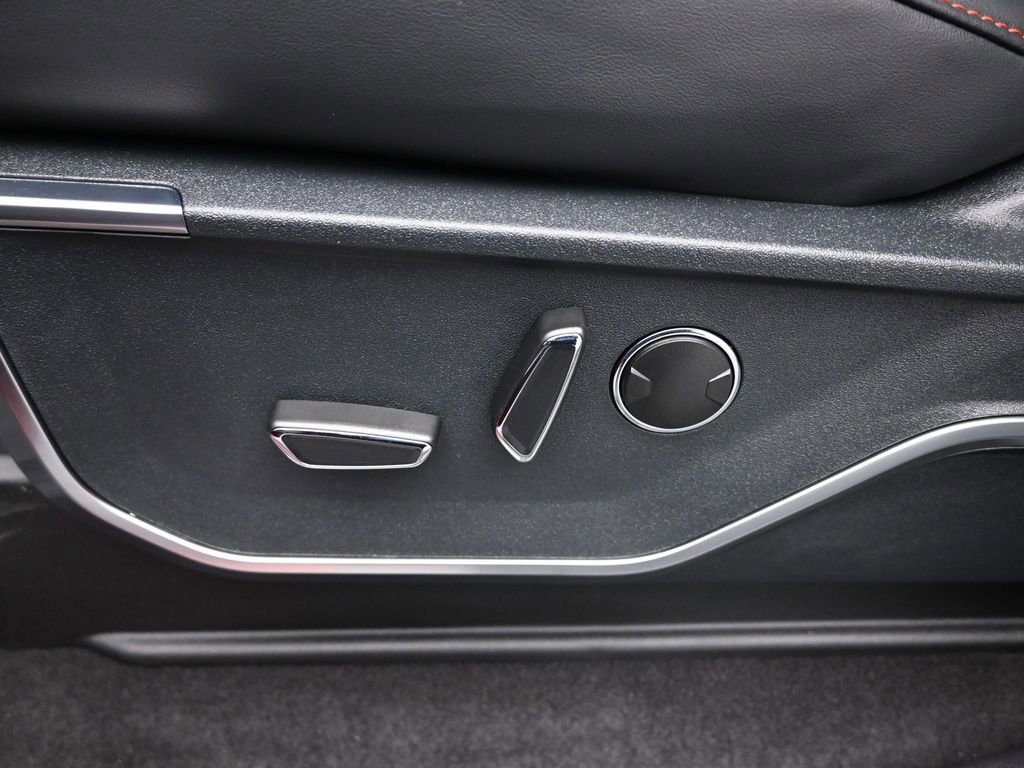 Used 2025 Ford F150 Raptor w/ Equipment Group 803A Raptor R image 11