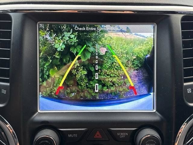 Used 2018 Jeep Grand Cherokee SRT w/ Trailer Tow Group IV AWD/4WD image 34