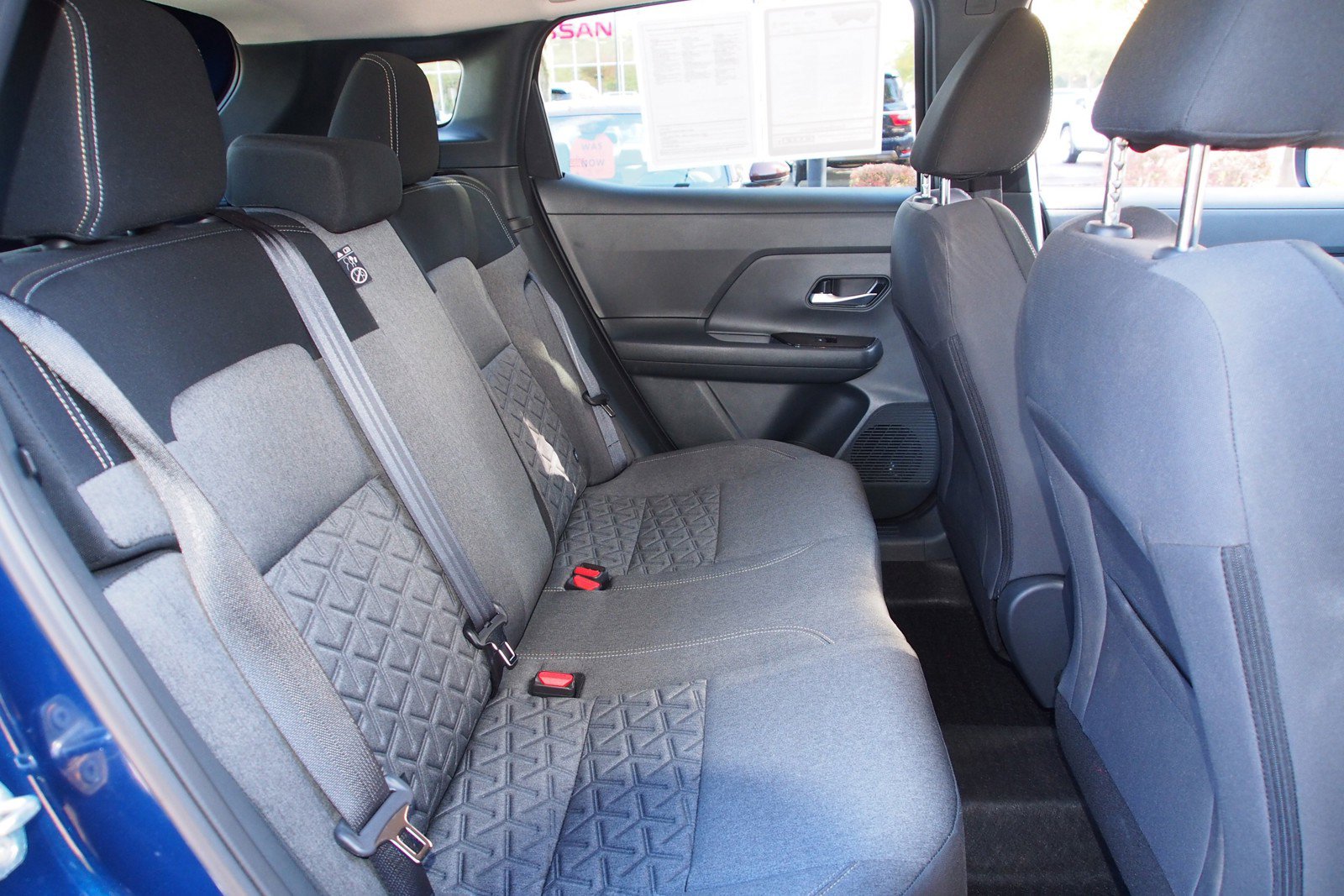 Used 2025 Nissan Kicks SV image 13