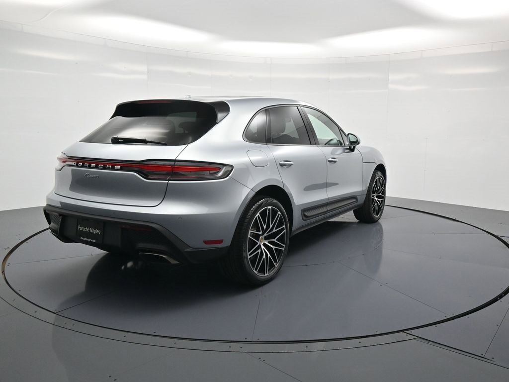 New 2025 Porsche Macan image 27
