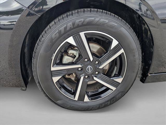 Used 2024 Nissan Sentra SV FWD image 23