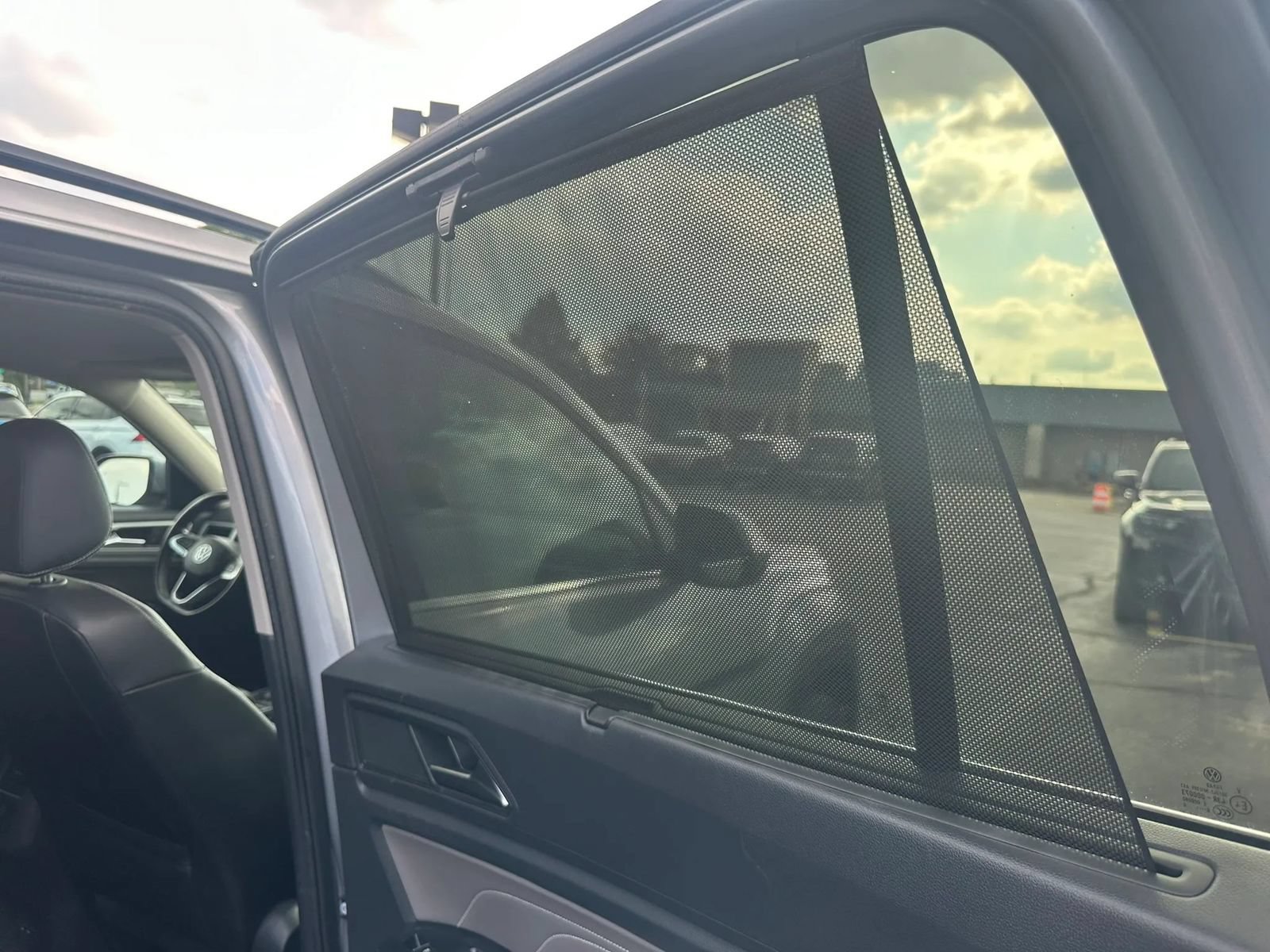 Used 2021 Volkswagen Atlas SE FWD image 24