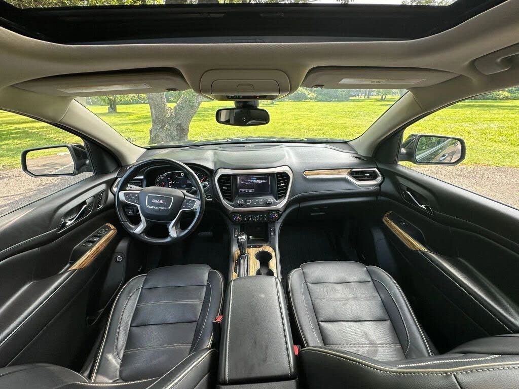 Used 2019 GMC Acadia Denali w/ Technology Package image 10